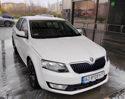Білий Шкода Октавія, об'ємом двигуна 1.6 л та пробігом 238 тис. км за 10000 $, фото 1 на Automoto.ua