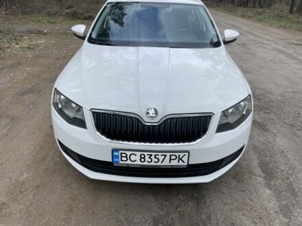 Шкода Октавия 2016 в Василькове на Automoto.ua Белый Шкода Октавия, объемом двигателя 1.6 л и пробегом 250 тыс. км за 9800 $, фото 1 на Automoto.ua