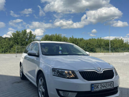 Белый Шкода Октавия, объемом двигателя 1.6 л и пробегом 257 тыс. км за 10600 $, фото 1 на Automoto.ua