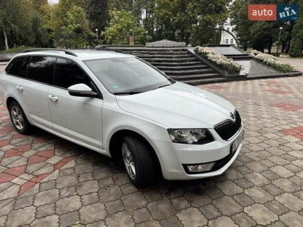 Шкода Октавия 2016 в Нежине на Automoto.ua Белый Шкода Октавия, объемом двигателя 1.97 л и пробегом 327 тыс. км за 12500 $, фото 1 на Automoto.ua