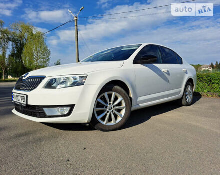 Белый Шкода Октавия, объемом двигателя 1.6 л и пробегом 393 тыс. км за 10199 $, фото 1 на Automoto.ua