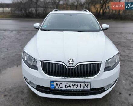 Белый Шкода Октавия, объемом двигателя 1.6 л и пробегом 280 тыс. км за 10400 $, фото 1 на Automoto.ua