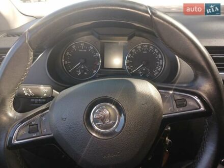Білий Шкода Октавія, об'ємом двигуна 1.6 л та пробігом 167 тис. км за 13300 $, фото 1 на Automoto.ua