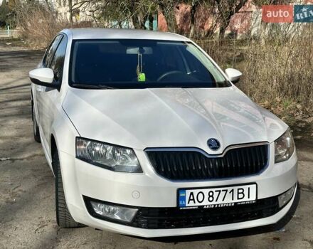 Белый Шкода Октавия, объемом двигателя 1.6 л и пробегом 238 тыс. км за 10600 $, фото 1 на Automoto.ua