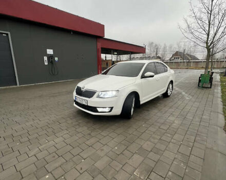 Белый Шкода Октавия, объемом двигателя 1.6 л и пробегом 350 тыс. км за 11200 $, фото 1 на Automoto.ua