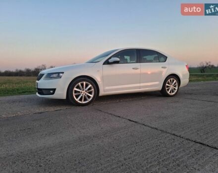Білий Шкода Октавія, об'ємом двигуна 1.6 л та пробігом 236 тис. км за 12500 $, фото 1 на Automoto.ua