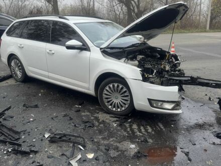 Белый Шкода Октавия, объемом двигателя 1.6 л и пробегом 260 тыс. км за 3700 $, фото 1 на Automoto.ua