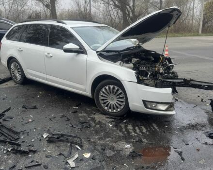 Білий Шкода Октавія, об'ємом двигуна 1.6 л та пробігом 260 тис. км за 3700 $, фото 1 на Automoto.ua