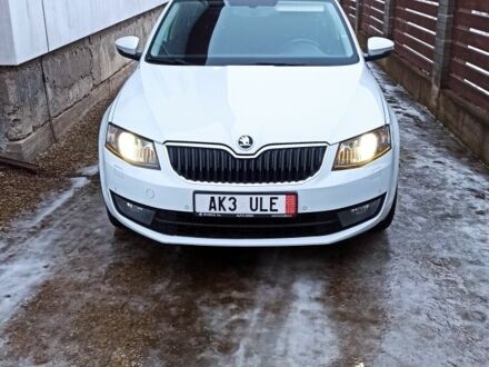 Белый Шкода Октавия, объемом двигателя 2 л и пробегом 328 тыс. км за 11200 $, фото 1 на Automoto.ua