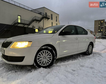 Белый Шкода Октавия, объемом двигателя 1.6 л и пробегом 173 тыс. км за 10999 $, фото 1 на Automoto.ua