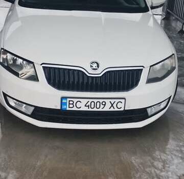 Белый Шкода Октавия, объемом двигателя 1.6 л и пробегом 310 тыс. км за 12000 $, фото 1 на Automoto.ua