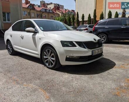 Белый Шкода Октавия, объемом двигателя 2 л и пробегом 250 тыс. км за 13600 $, фото 1 на Automoto.ua