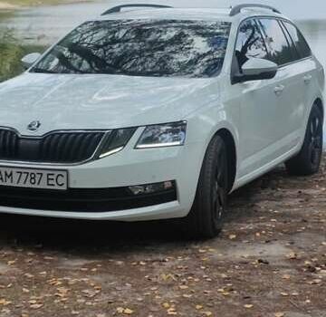 Білий Шкода Октавія, об'ємом двигуна 1.6 л та пробігом 204 тис. км за 13450 $, фото 1 на Automoto.ua