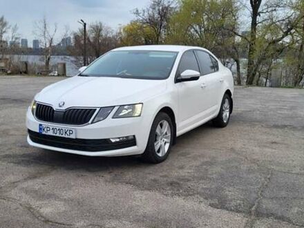 Білий Шкода Октавія, об'ємом двигуна 1.8 л та пробігом 125 тис. км за 14900 $, фото 1 на Automoto.ua