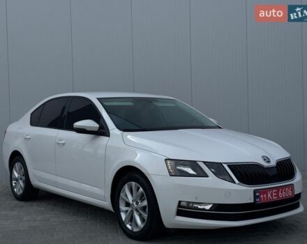 Білий Шкода Октавія, об'ємом двигуна 2 л та пробігом 232 тис. км за 12999 $, фото 1 на Automoto.ua