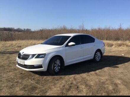 Белый Шкода Октавия, объемом двигателя 1.6 л и пробегом 140 тыс. км за 15200 $, фото 1 на Automoto.ua