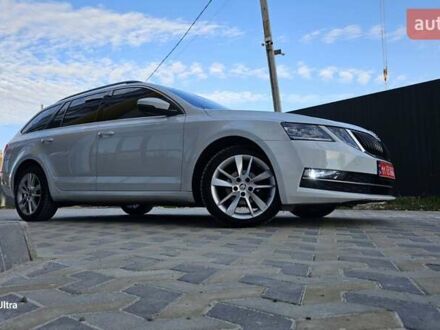 Білий Шкода Октавія, об'ємом двигуна 1.6 л та пробігом 245 тис. км за 12499 $, фото 1 на Automoto.ua