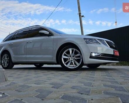 Білий Шкода Октавія, об'ємом двигуна 1.6 л та пробігом 245 тис. км за 12499 $, фото 1 на Automoto.ua