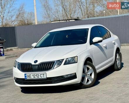 Білий Шкода Октавія, об'ємом двигуна 1.4 л та пробігом 220 тис. км за 11999 $, фото 1 на Automoto.ua