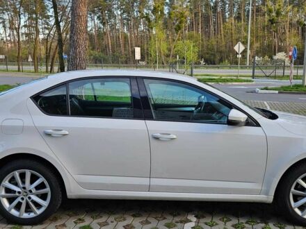 Белый Шкода Октавия, объемом двигателя 1.4 л и пробегом 236 тыс. км за 13750 $, фото 1 на Automoto.ua