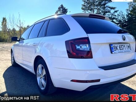 Шкода Октавия 2017 в Ровно на Automoto.ua Белый Шкода Октавия, объемом двигателя 1.6 л и пробегом 0 тыс. км за 11500 $, фото 1 на Automoto.ua