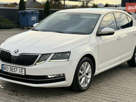 Белый Шкода Октавия, объемом двигателя 1.6 л и пробегом 260 тыс. км за 13950 $, фото 1 на Automoto.ua