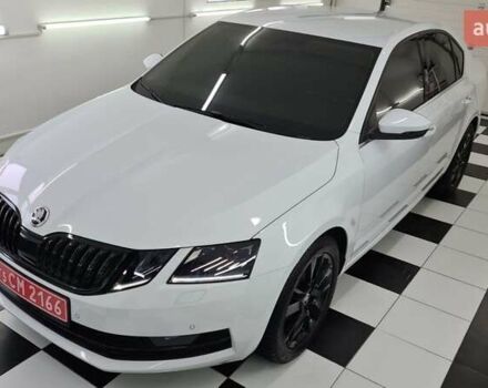 Белый Шкода Октавия, объемом двигателя 1.6 л и пробегом 207 тыс. км за 14300 $, фото 1 на Automoto.ua