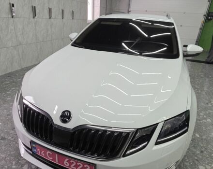 Белый Шкода Октавия, объемом двигателя 0 л и пробегом 245 тыс. км за 12200 $, фото 1 на Automoto.ua