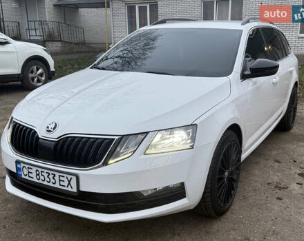 Белый Шкода Октавия, объемом двигателя 2 л и пробегом 327 тыс. км за 13900 $, фото 1 на Automoto.ua