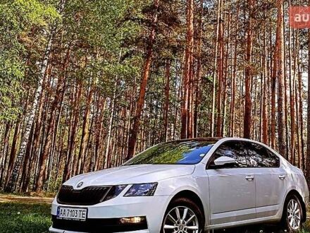 Белый Шкода Октавия, объемом двигателя 1.8 л и пробегом 124 тыс. км за 16800 $, фото 1 на Automoto.ua