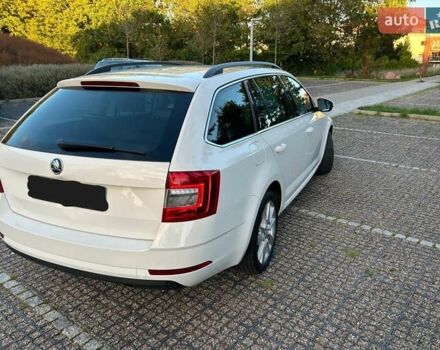 Білий Шкода Октавія, об'ємом двигуна 1.4 л та пробігом 161 тис. км за 9500 $, фото 1 на Automoto.ua