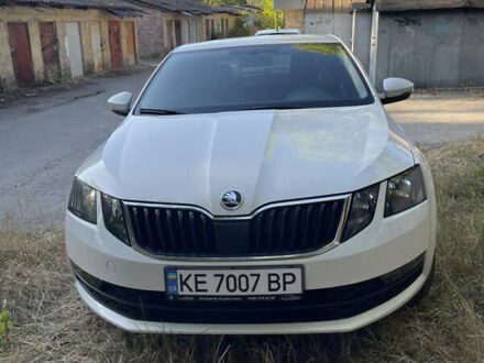 Белый Шкода Октавия, объемом двигателя 1.4 л и пробегом 100 тыс. км за 15500 $, фото 1 на Automoto.ua