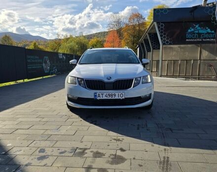 Білий Шкода Октавія, об'ємом двигуна 1.6 л та пробігом 272 тис. км за 12600 $, фото 1 на Automoto.ua