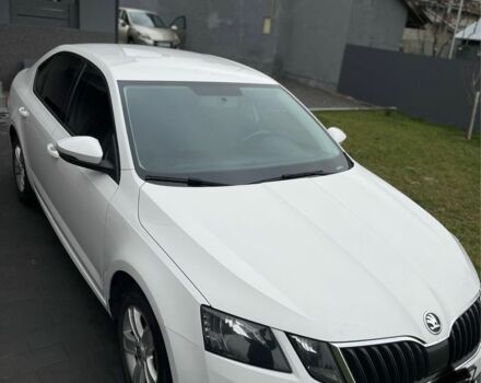 Белый Шкода Октавия, объемом двигателя 1.6 л и пробегом 195 тыс. км за 11500 $, фото 1 на Automoto.ua