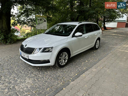 Белый Шкода Октавия, объемом двигателя 1.6 л и пробегом 197 тыс. км за 14499 $, фото 1 на Automoto.ua