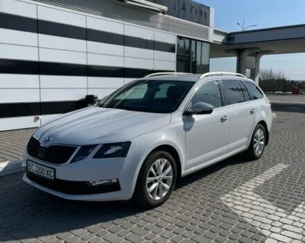 Белый Шкода Октавия, объемом двигателя 1.6 л и пробегом 177 тыс. км за 14350 $, фото 1 на Automoto.ua