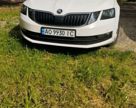 Білий Шкода Октавія, об'ємом двигуна 1.6 л та пробігом 262 тис. км за 11300 $, фото 1 на Automoto.ua
