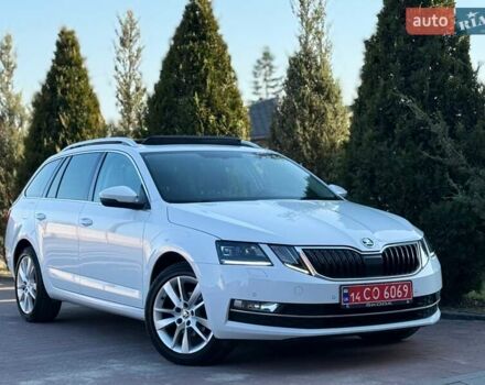 Белый Шкода Октавия, объемом двигателя 1.6 л и пробегом 259 тыс. км за 13750 $, фото 1 на Automoto.ua