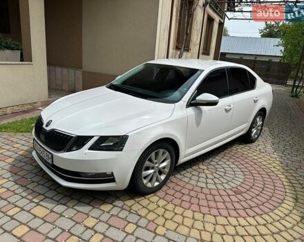 Белый Шкода Октавия, объемом двигателя 1.97 л и пробегом 278 тыс. км за 13800 $, фото 1 на Automoto.ua