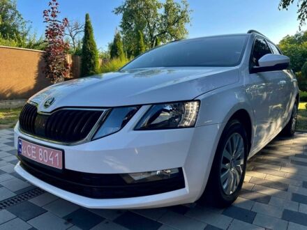Білий Шкода Октавія, об'ємом двигуна 1.6 л та пробігом 208 тис. км за 11699 $, фото 1 на Automoto.ua