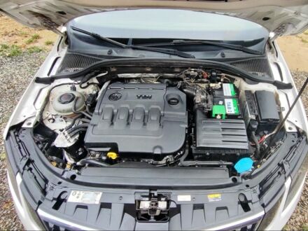 Білий Шкода Октавія, об'ємом двигуна 1.6 л та пробігом 340 тис. км за 10800 $, фото 1 на Automoto.ua