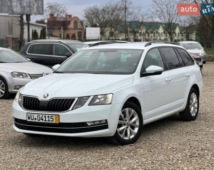 Белый Шкода Октавия, объемом двигателя 1.6 л и пробегом 181 тыс. км за 13900 $, фото 1 на Automoto.ua