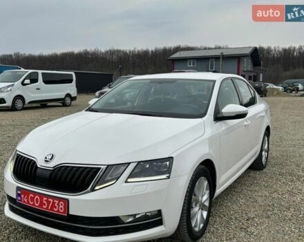 Білий Шкода Октавія, об'ємом двигуна 1.6 л та пробігом 285 тис. км за 10850 $, фото 1 на Automoto.ua