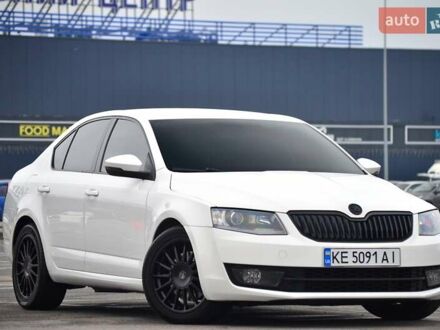 Белый Шкода Октавия, объемом двигателя 1.8 л и пробегом 130 тыс. км за 15555 $, фото 1 на Automoto.ua