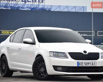 Белый Шкода Октавия, объемом двигателя 1.8 л и пробегом 130 тыс. км за 15555 $, фото 1 на Automoto.ua