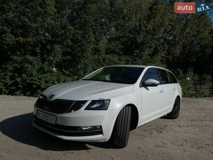 Белый Шкода Октавия, объемом двигателя 2 л и пробегом 151 тыс. км за 14500 $, фото 1 на Automoto.ua