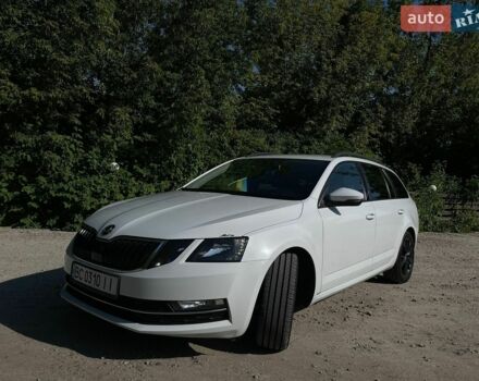 Белый Шкода Октавия, объемом двигателя 2 л и пробегом 151 тыс. км за 14500 $, фото 1 на Automoto.ua