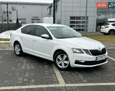 Білий Шкода Октавія, об'ємом двигуна 1.6 л та пробігом 263 тис. км за 12499 $, фото 1 на Automoto.ua