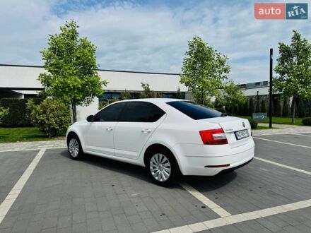 Білий Шкода Октавія, об'ємом двигуна 1.4 л та пробігом 230 тис. км за 12999 $, фото 1 на Automoto.ua