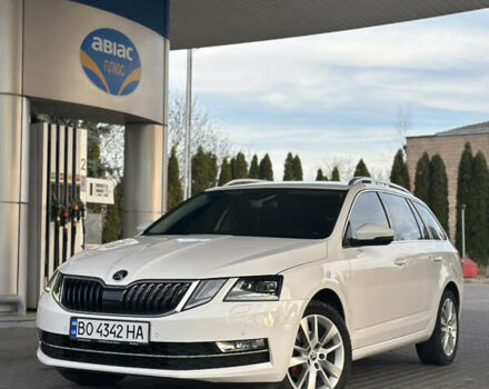 Білий Шкода Октавія, об'ємом двигуна 1.97 л та пробігом 225 тис. км за 15499 $, фото 1 на Automoto.ua